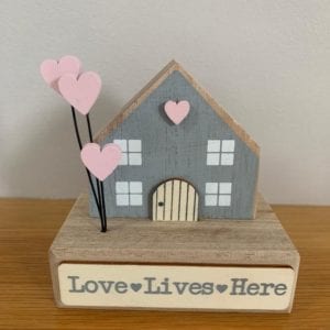 Transomnia ‘Love Lives Here’ Wooden Decoration