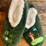 Snoozies Pairables ‘Golf’ Green Mens Slippers Small