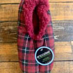 Snoozies Men’s Plaid Velour Slippers, Red, Small