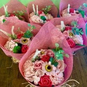 Ancient Wisdom Soap Flower Bouquet – Pink