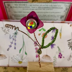 Bead and Button Blooms – Fuschia Forget Me Not with Leaf and Twirl